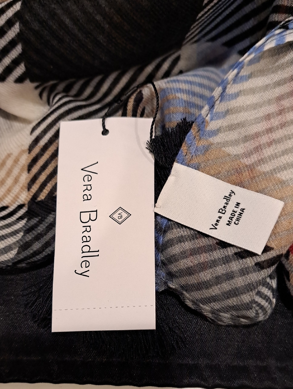 NIB Vera Bradley "Perfectly Plaid" Soft Fringe Scarf. Msrp $45 - Picture 2 of 5